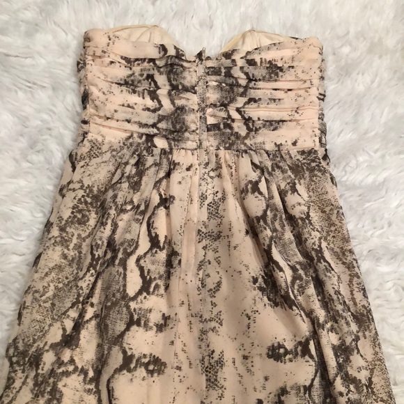 Beautiful Cream Dress - Picture 3 of 4